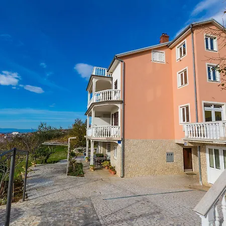 Apartment Komfortables Mit Meerblick, Garten, Grillberich Und Parkplatz