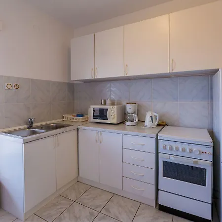 Komfortables Mit Meerblick, Garten, Grillberich Und Parkplatz * Crikvenica