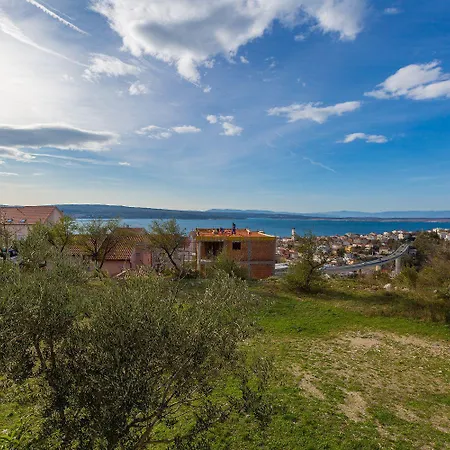 Komfortables Mit Meerblick, Garten, Grillberich Und Parkplatz